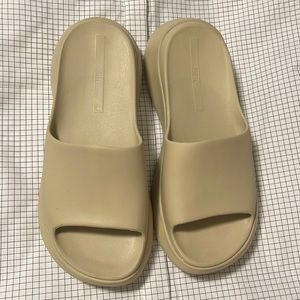 ZARA Sandals SIZE 40